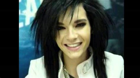 His identical twin brother is tom kaulitz, who is older by ten minutes, and he also plays the guitar in the band. Bill kaulitz 2006 -2010 - YouTube