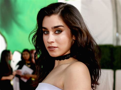 Fifth Harmonys Lauren Jauregui Comes Out As Bisexual In Open Letter To