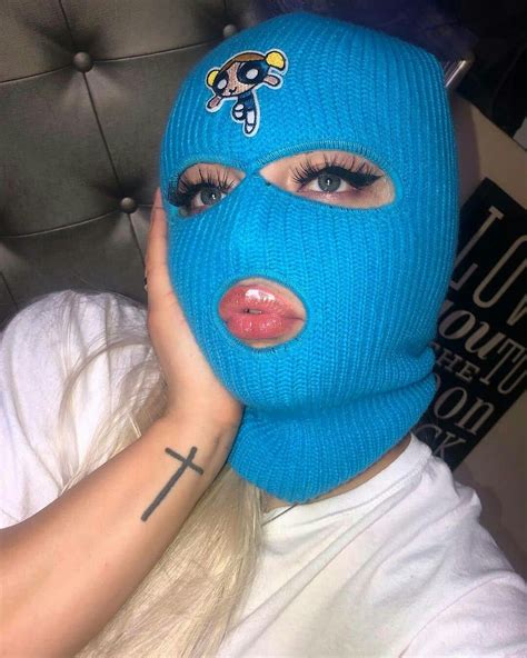 Pin By George Vultur On Zap In 2020 Mask Girl Thug Girl