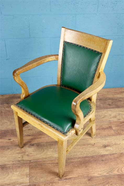 Free delivery and returns on ebay plus items for plus members. 1930s Oak Desk Chair - Antiques Atlas