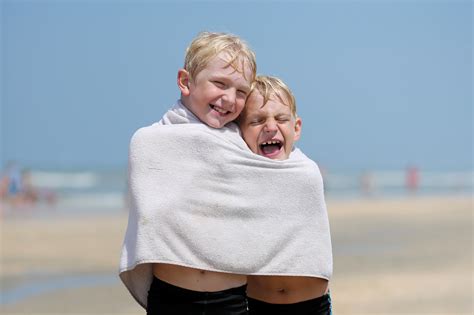 why should you avoid sharing towels custom woven towels info