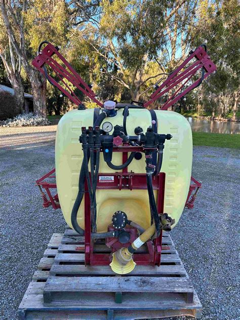 Hardi 600l Nk Sprayer Bertoli Farm Machinery