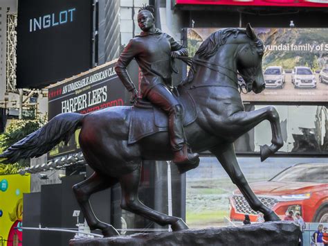 New Statue Unveiled In Response To Richmond S Confederate Monuments Wkno Fm