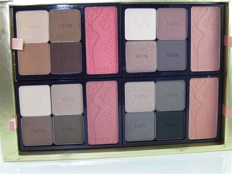 Tarte Home For The Holidaze Collector S Set And Portable Palette Review And Swatches Musings Of A