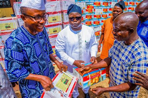 Eksg Distributes Agro Chemicals To Cocoa Farmers Roundoff News