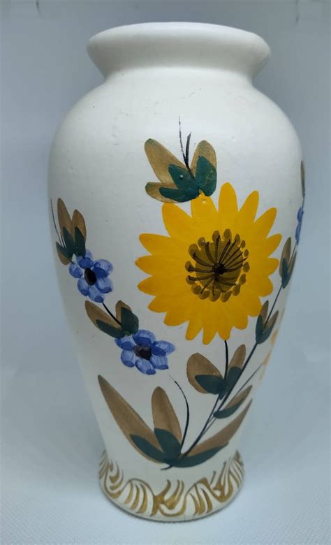 Vintage Pottery Vase Made In Portugal Hand Painted Daisy Etsy