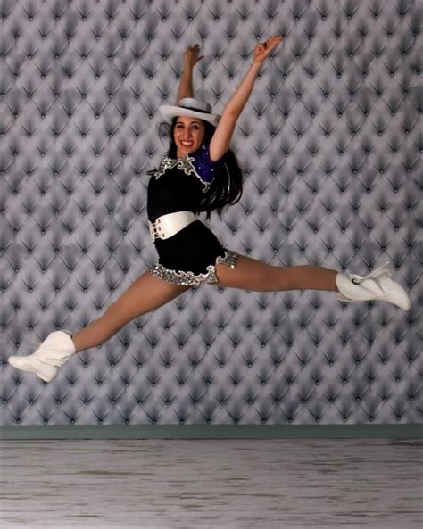 Shes An Amazing Dancer Cedarridgeroyalty Drill Team Dance Senior Pictures Dance Photos