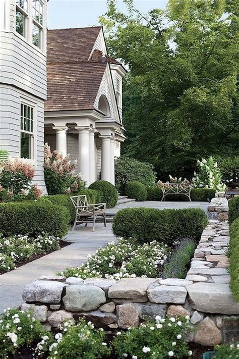 20 Amazing Farmhouse Landscape Designs Youll Wish To Have In Your