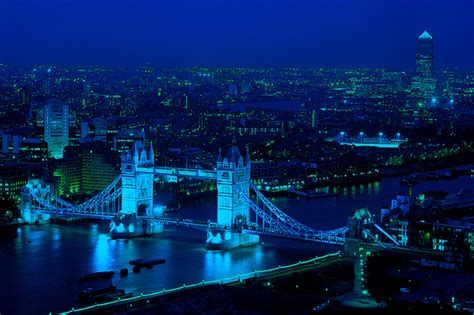 Tower Bridge At Night 1000pc Glow In The Dark Jigsaw Puzzle By Tomax