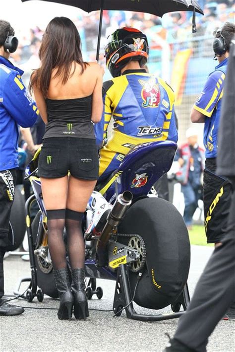 2011 motogp jerez paddock girls paddock girls grid girls pit girls