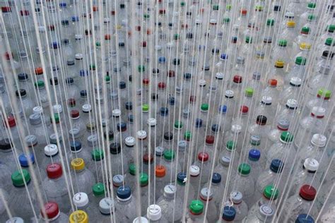 So what can you safely recycle to help out? 40 DIY Decorating Ideas With Recycled Plastic Bottles ...