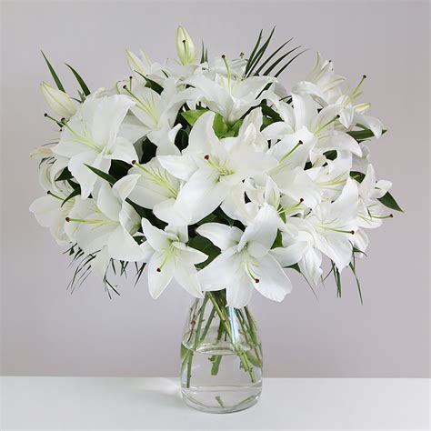 White Lily Sympathy Bouquet From Arena Flowers Uks No1 Ethical Florist