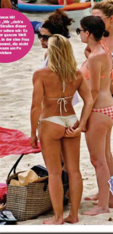 Helenes Po Im Bikini Of Helene Fischer Nude Celebritynakeds Com