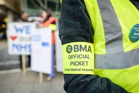 Junior Doctors Strike Thousands Walk Out For 48 Hours Over Proposed