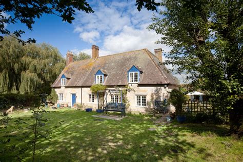 The Most Charming Farmhouses On The Market Right Now Property