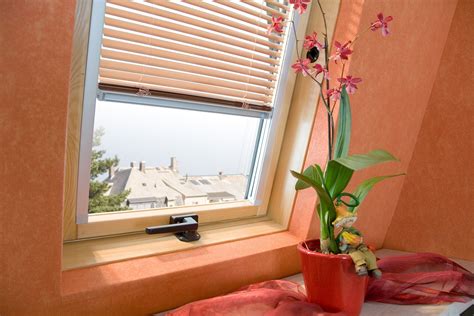 Braas® delta atelier pvc dachfenster thermorollos hitzeschutz. Dachfenster Jalousien nach Maß - Passgenau auf Fenstertypen