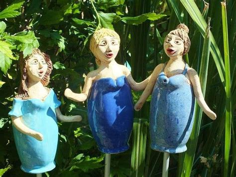 Herzlich willkommen bei keramik im garten. Gartenchor "Big Bells" Figur Zaunhocker Rosenkugel | Figur ...