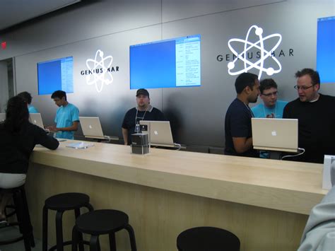 Genius Bar | Flickr - Photo Sharing!