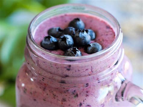 Healthy Recipes Berry Green Smoothie Recipe