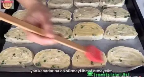 Hazır Yufkadan Börek Nasıl Yapılır Patatesli Buzluk Böreği Tarifi 5
