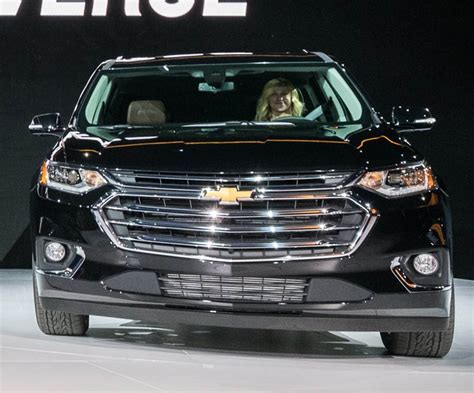 Chevrolet Unveils The 2018 Traverse موقع ويلز الأرشيف