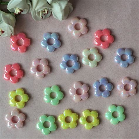 18mm Meideheng Wholesale Flower Shape Beads With Hole Candy