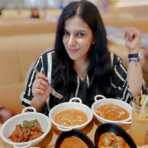 Top 10 Food Bloggers Food Influencers In Mumbai Mumbai Foodies