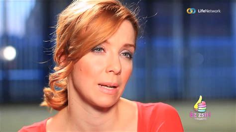 She is the daughter of hypo niederösterreich's coach, ferenc kovács, who relocated to austria. EZ ZSÍR - Kovács Patrícia és a mániák - YouTube