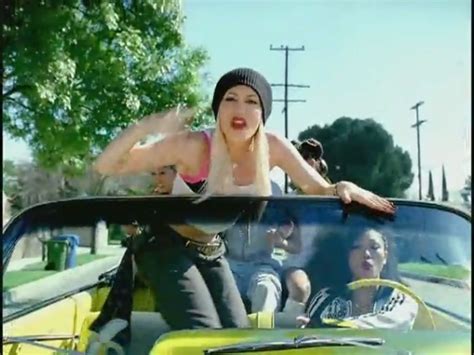 hollaback girl [music video] gwen stefani image 18760913 fanpop