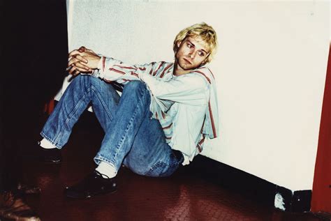 5 Ways To Get Kurt Cobains Signature Grunge Look Vogue