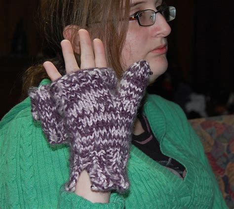Ravelry Convertible Mitten Pattern By Patricia Sipes