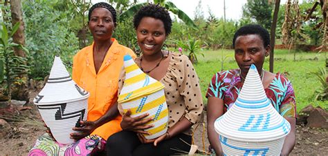 Rwanda women.com is an organization founded by women in ict field after realizing a digital divide among rwandan women. Dining for Women: Rwanda - Elevate Destinations