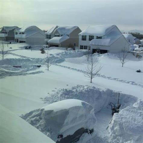 Snowstorm In Buffalo Ny November 2014 Pictures Popsugar Celebrity