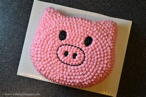 I Heart Baking Piggy Cake