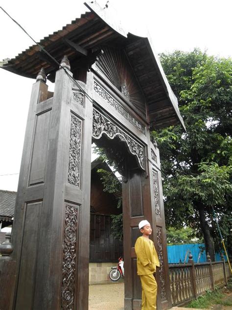 Kerajaan ini didirikan oleh raden wijaya pada tahun tahun 1293 masehi. ODC Jaya Enterprise: SENI UKIR, Islamic dan Melayu
