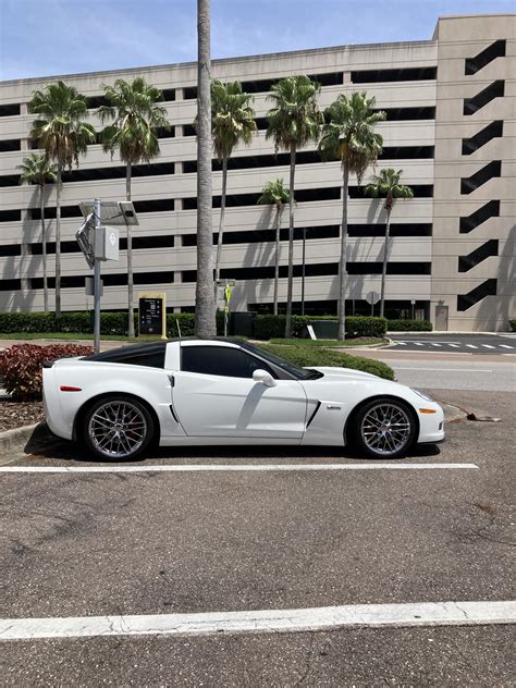 Just Saw This Unicorn Of A White C6 Z06 Rcorvette