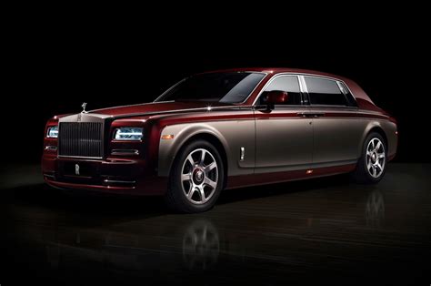Rolls Royce Pinnacle Travel Phantom Gets Fancy Woodwork