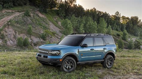 The new bronco is still kept under wraps. มาชม Ford Bronco และ Bronco Sport 2020