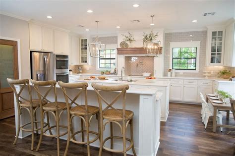 Maybe you would like to learn more about one of these? Photos | HGTV's Fixer Upper With Chip and Joanna Gaines ...