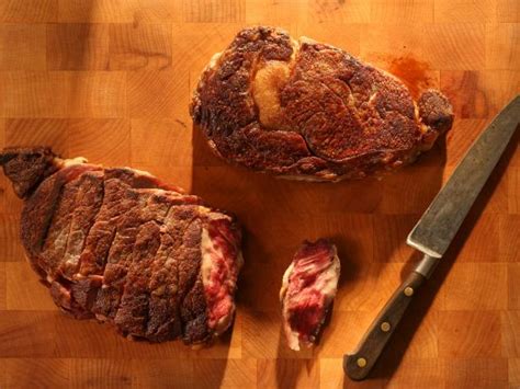 Prime rib sounds impressive, and it is. Christmas Prime Rib Alton Brown - Boneless Prime Rib Roast ...