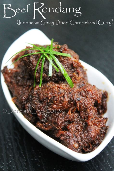 Kelezatan rendang memang tidak perlu diragukan lagi. Indonesian Beef Rendang Recipe, Resep Rendang Padang Khas ...