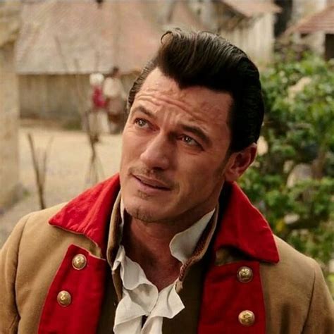 Luke Evans As Gaston Beauty And The Beast 2017 Beauty And The Beast