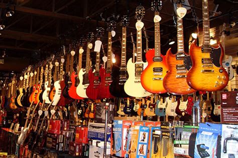 The Arts Music Store In Newmarket Ontario Receives Epiphone Dealer Award