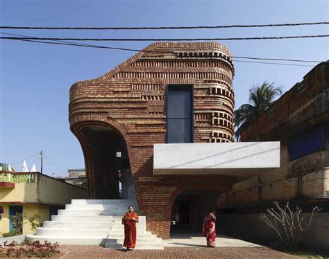 Abin Design Studios Clads The Gallery House With Terracotta Patterns