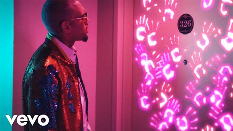 chris brown privacy official video ropa moda marca look y estilo spotern