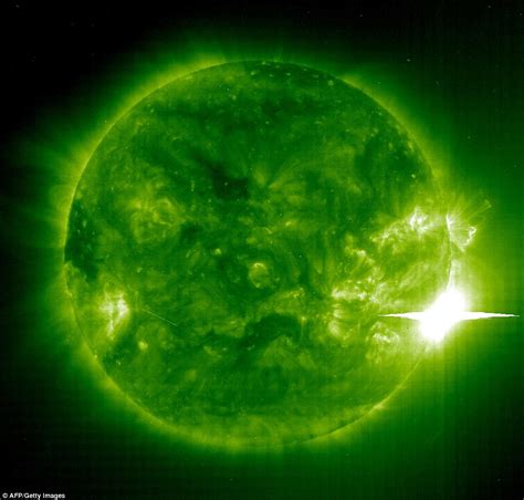 Nasa Reveals Huge Coronal Hole On The Suns Solar Surface Daily