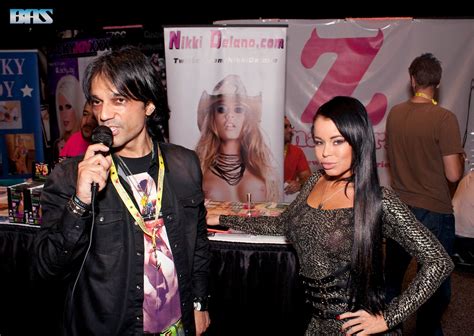 the muy sexy nikki delano talks with me at exxxotica ac 2014 ~ words from the master