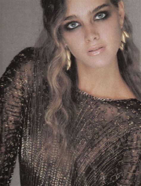 Vogue Us November 1980 Unexpected Evenings Model Brooke Shields