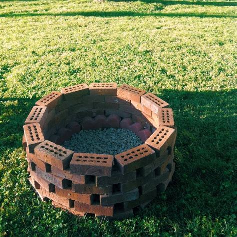 Once the concrete has cured and completely dried, lay the fire brick down and mix the mortar per if you want a small fire pit design that will be easy to distinguish and well as easy on the pocket, using. Pin by Cassandra Mossholder on my homey | Backyard bonfire ...
