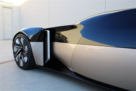 Student Designed Lincoln Concept Car For 2040 Realized Into A Full